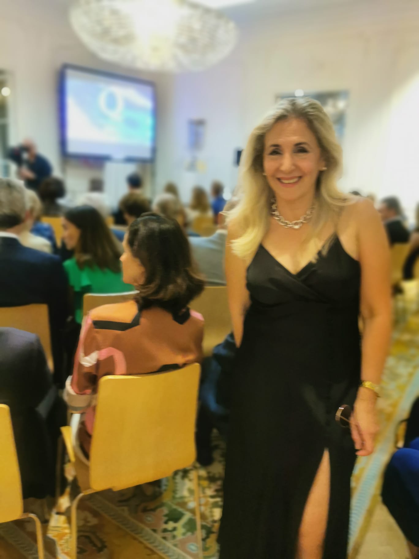 Premios Qvinna : Att hylla kvinnligt ledarskap och talang på Sveriges Ambassad i Madrid